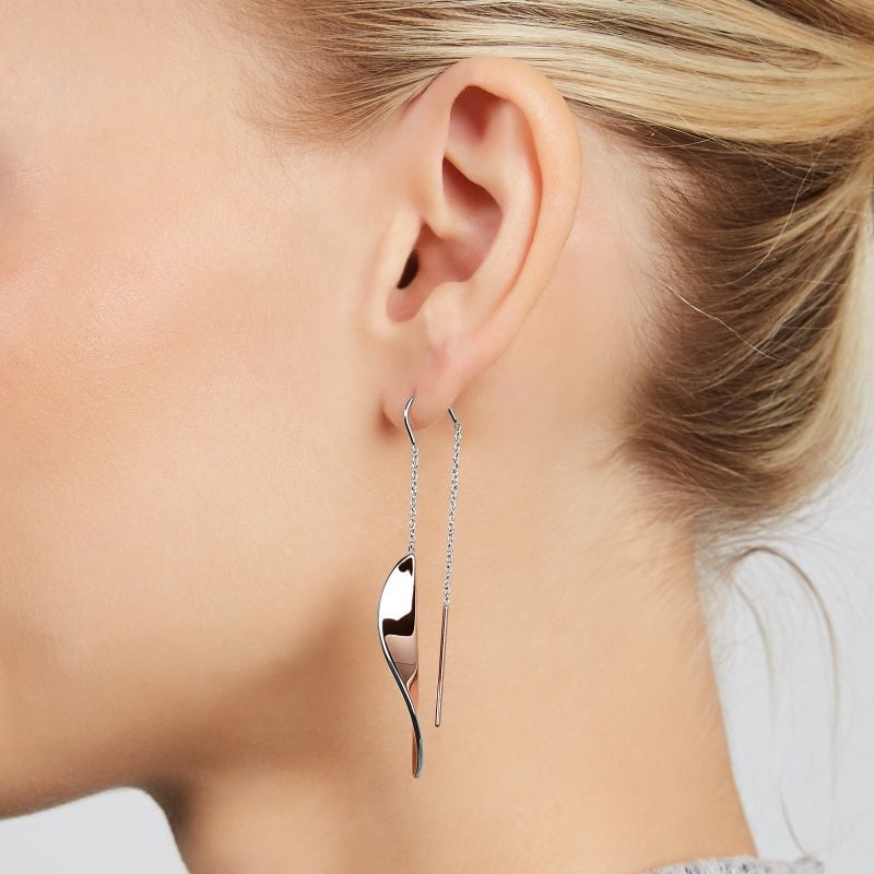 What Women Should Consider When Buying Earrings?