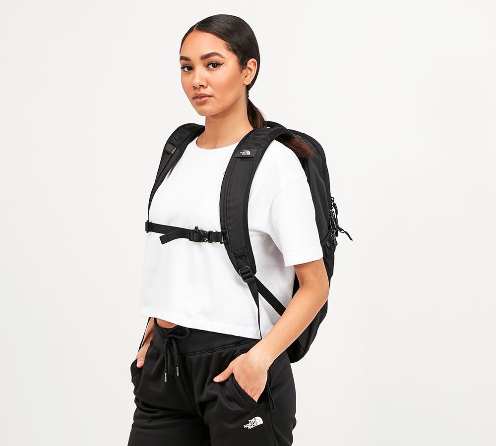 In What Ways to Wear and Style Women’s Backpack?