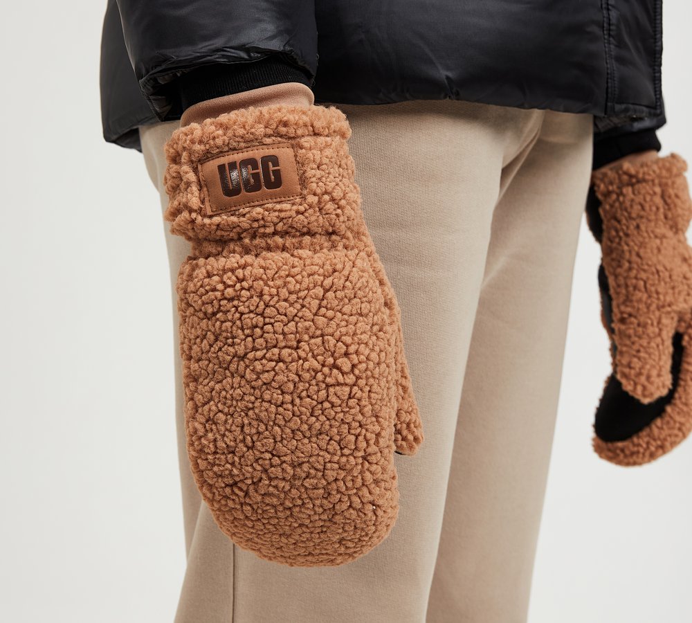 Keep Your Hands Warm in Winter with Properly Selected Mittens