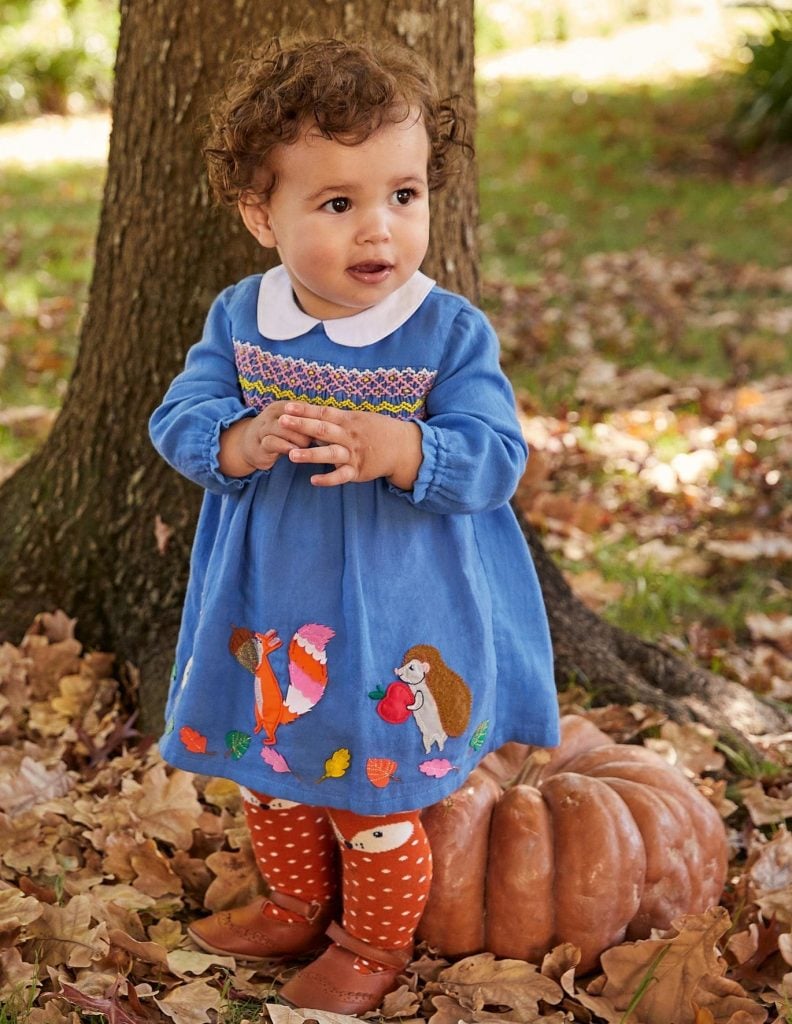 What to Consider When Buying Clothes for New-born Girls?