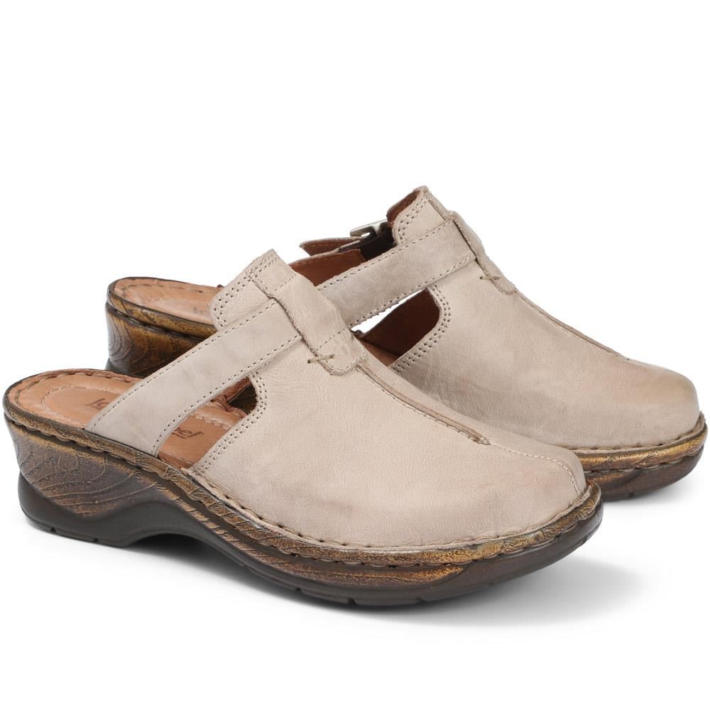 Women Clogs. Facts and Pieces of Advice Women Clogs. Facts and Pieces of Advice