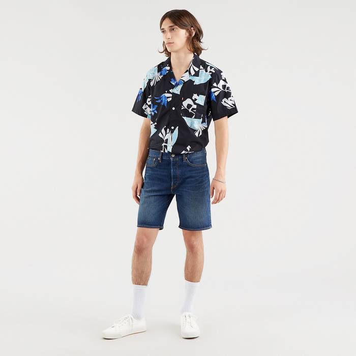 How to Choose, Style, and Wear Men’s Denim Shorts?