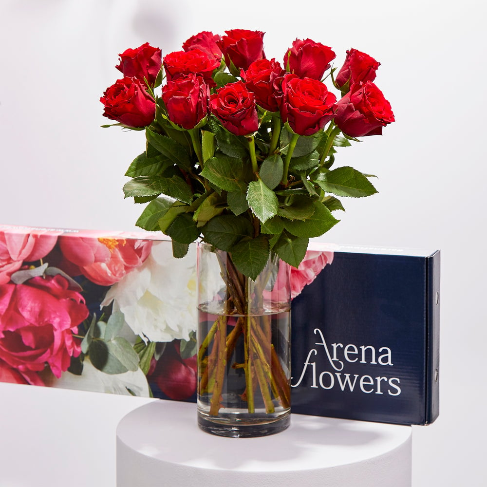 Roses Letterbox Gift. A Special Way to Surprise Your Loved Ones