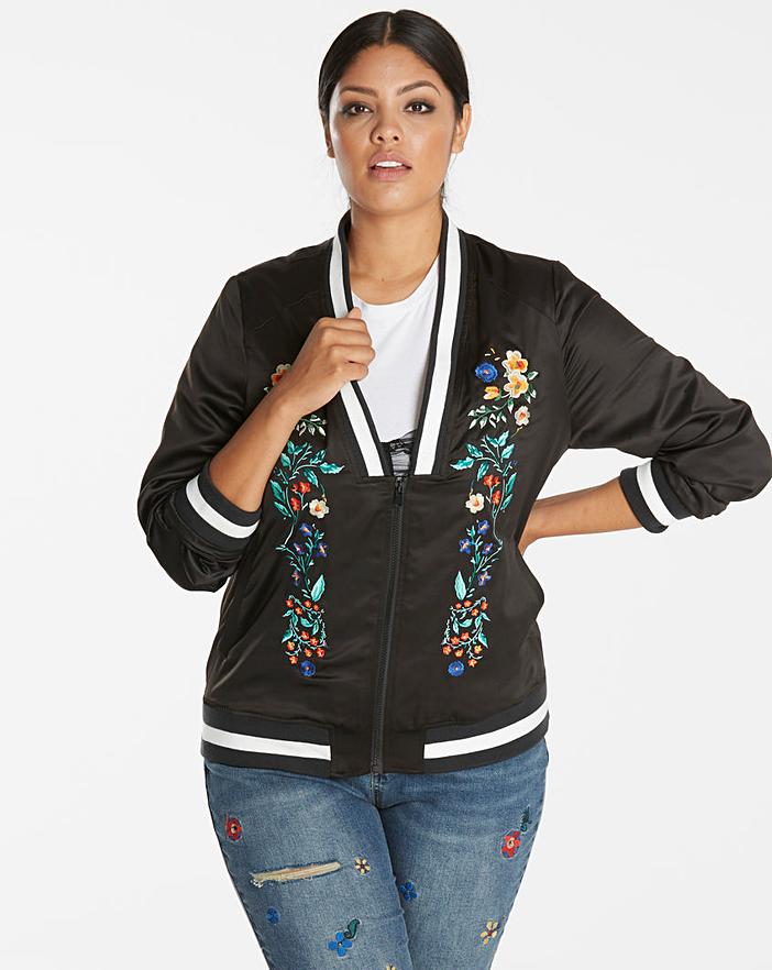 The Most Popular and Attractive Spring Garments For Plus Size Ladies