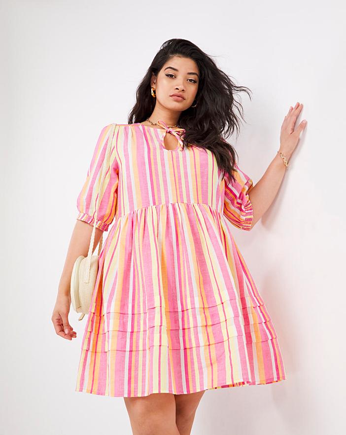 What Should You Wear If You Have Lush Hips?