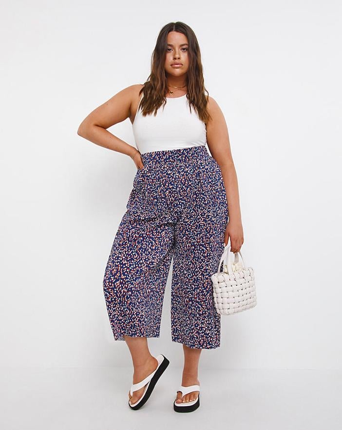 What Essential Accessories You Need to Match to Your Summer Shoes?