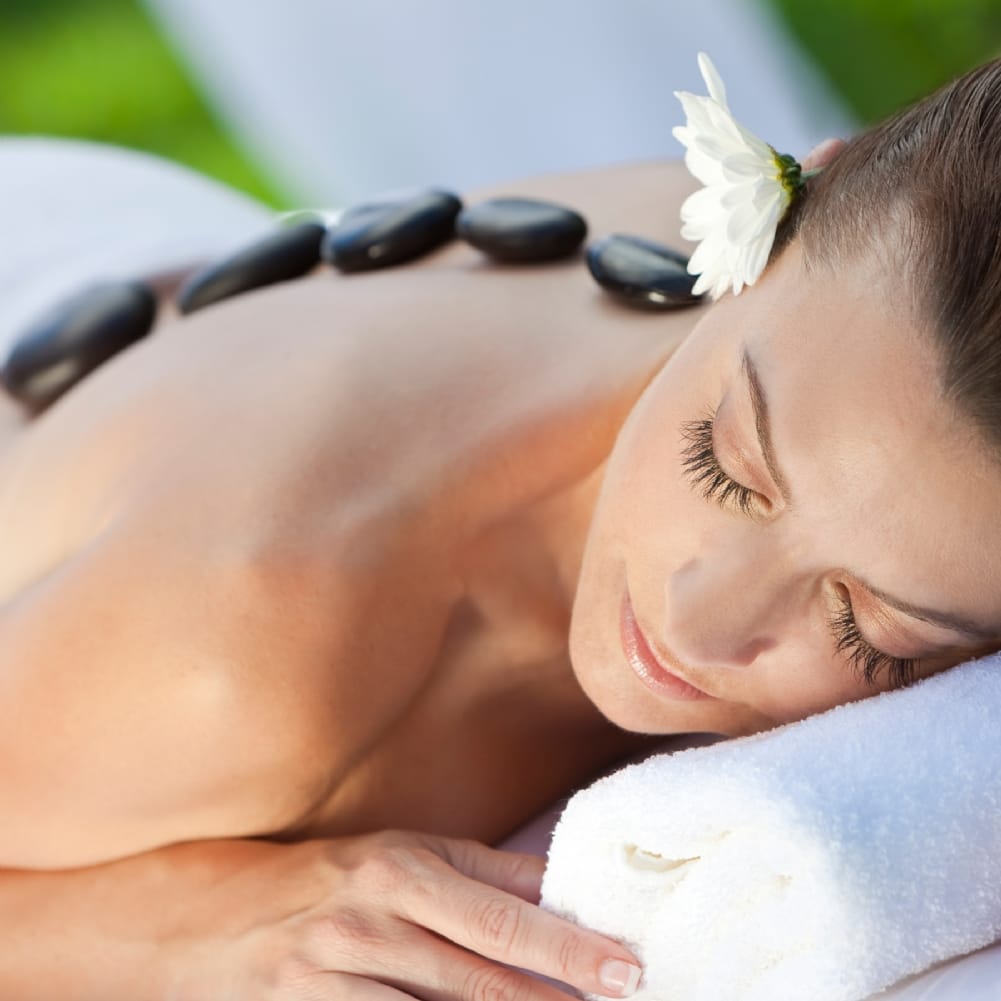 Peculiarities of Stone Massage. Try It and You Won’t Want Any Other Type of Therapy