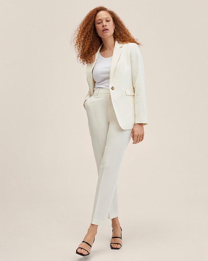 The Power Look Style for Women. Get to Know Its Peculiarities