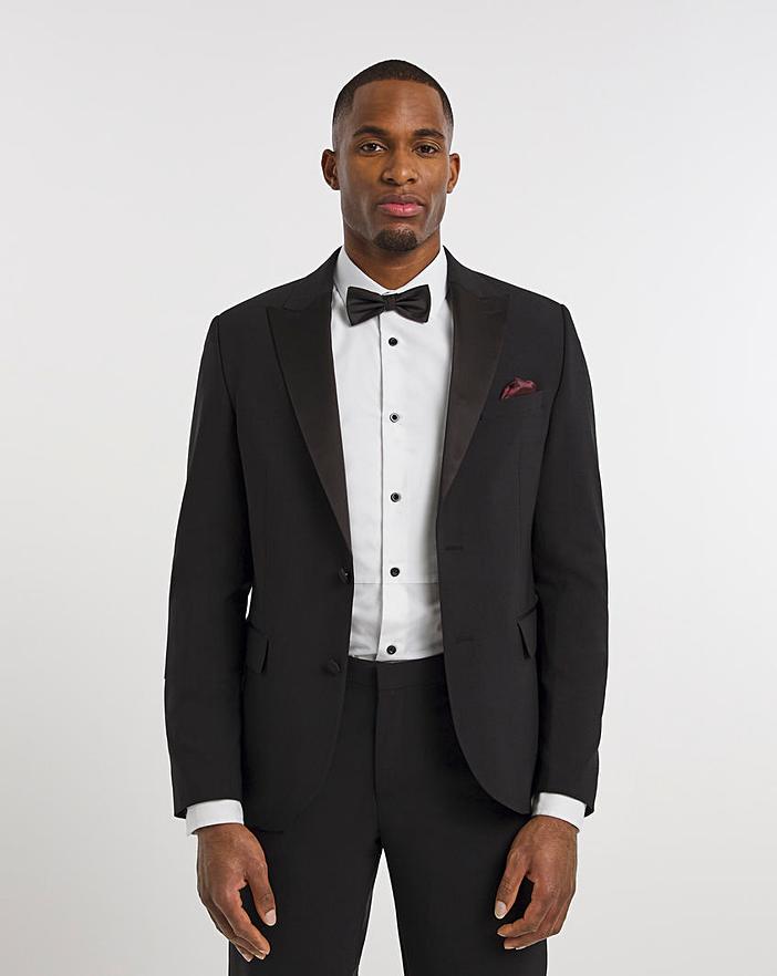 How Should Broom Match His Outfit With the Bride?