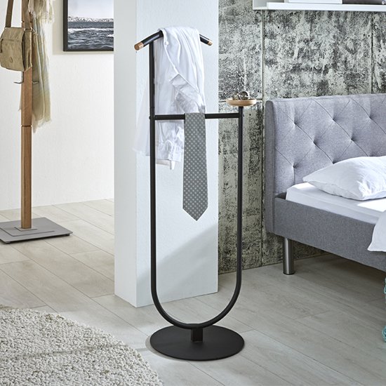 Peculiarities of Valet Stands. How It Improves Your Interior Design?
