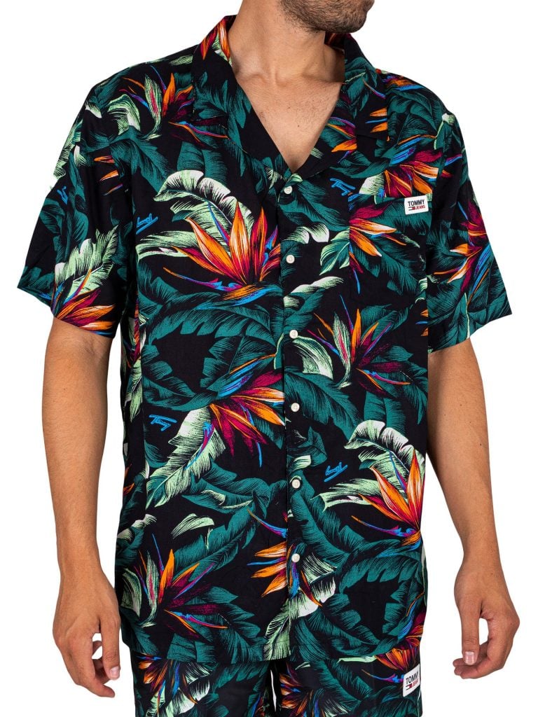 What Shirt Should Men Choose for Vacation? What Shirt Should Men Choose for Vacation?