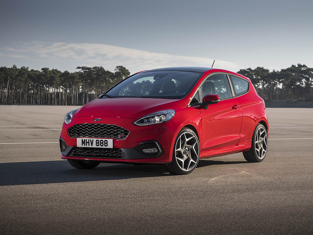 Just Got Your Driving License? Here’s What We Suggest for the First Car Just Got Your Driving License? Here’s What We Suggest for the First Car